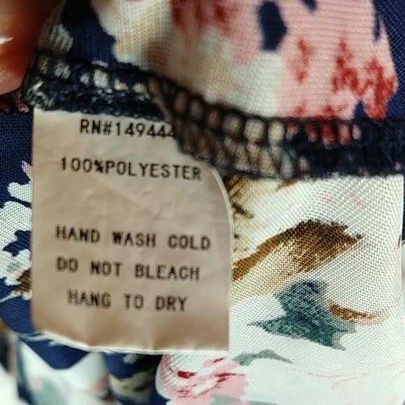 Siren Lily Tunic - Picture 3 of 6